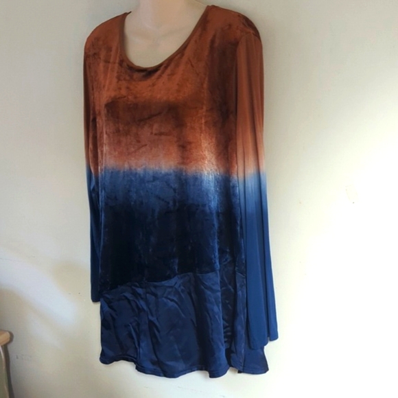 Chico's Zenergy Ombre Velvet Tunic 16 - Picture 5 of 16